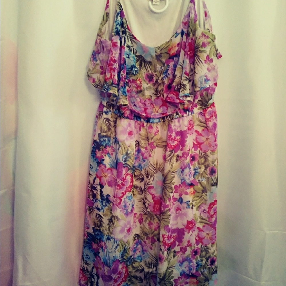 Forever 21 Plus Floral/Tropical High Low Sun Dress